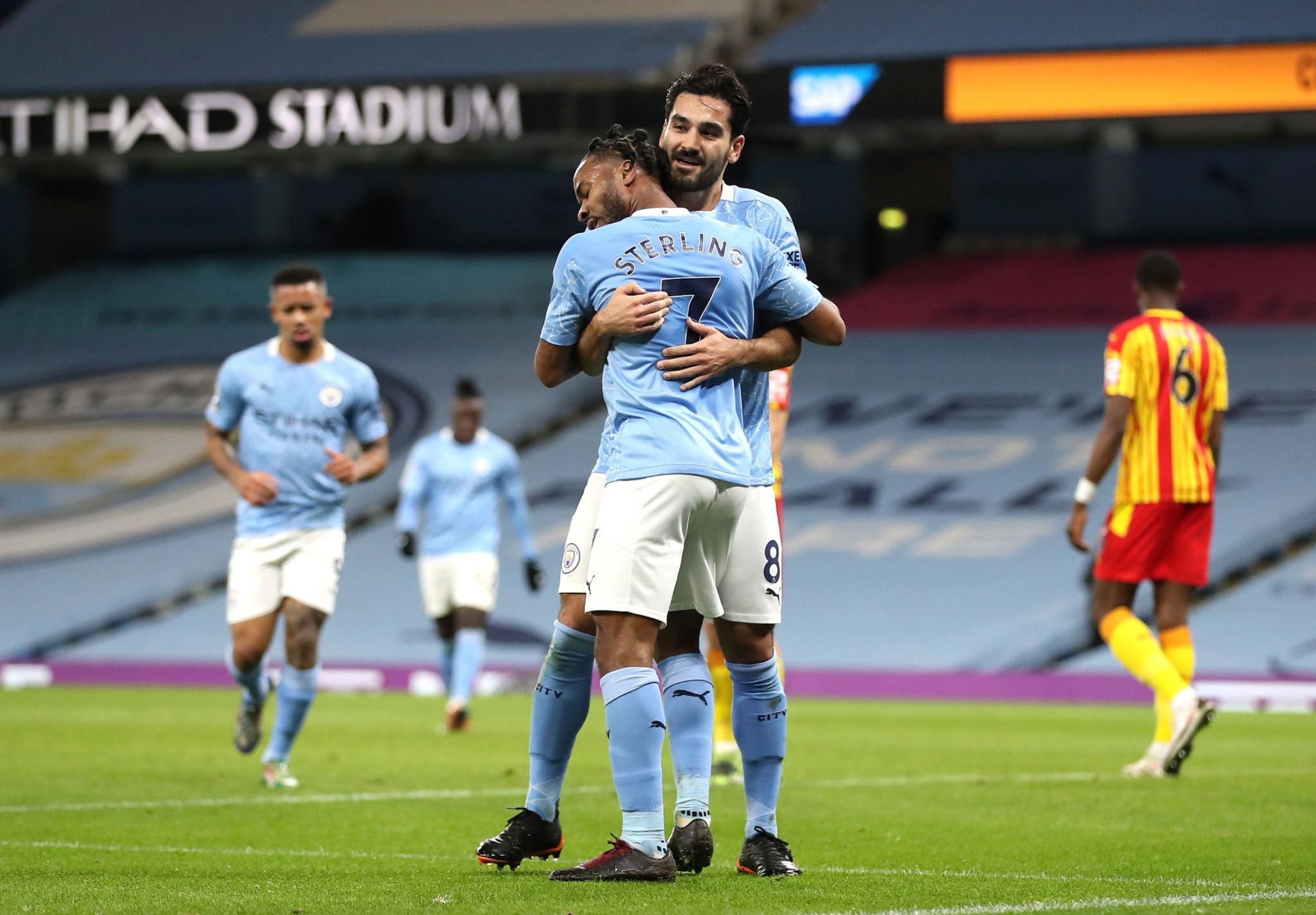 得异常稳固 得异常稳固